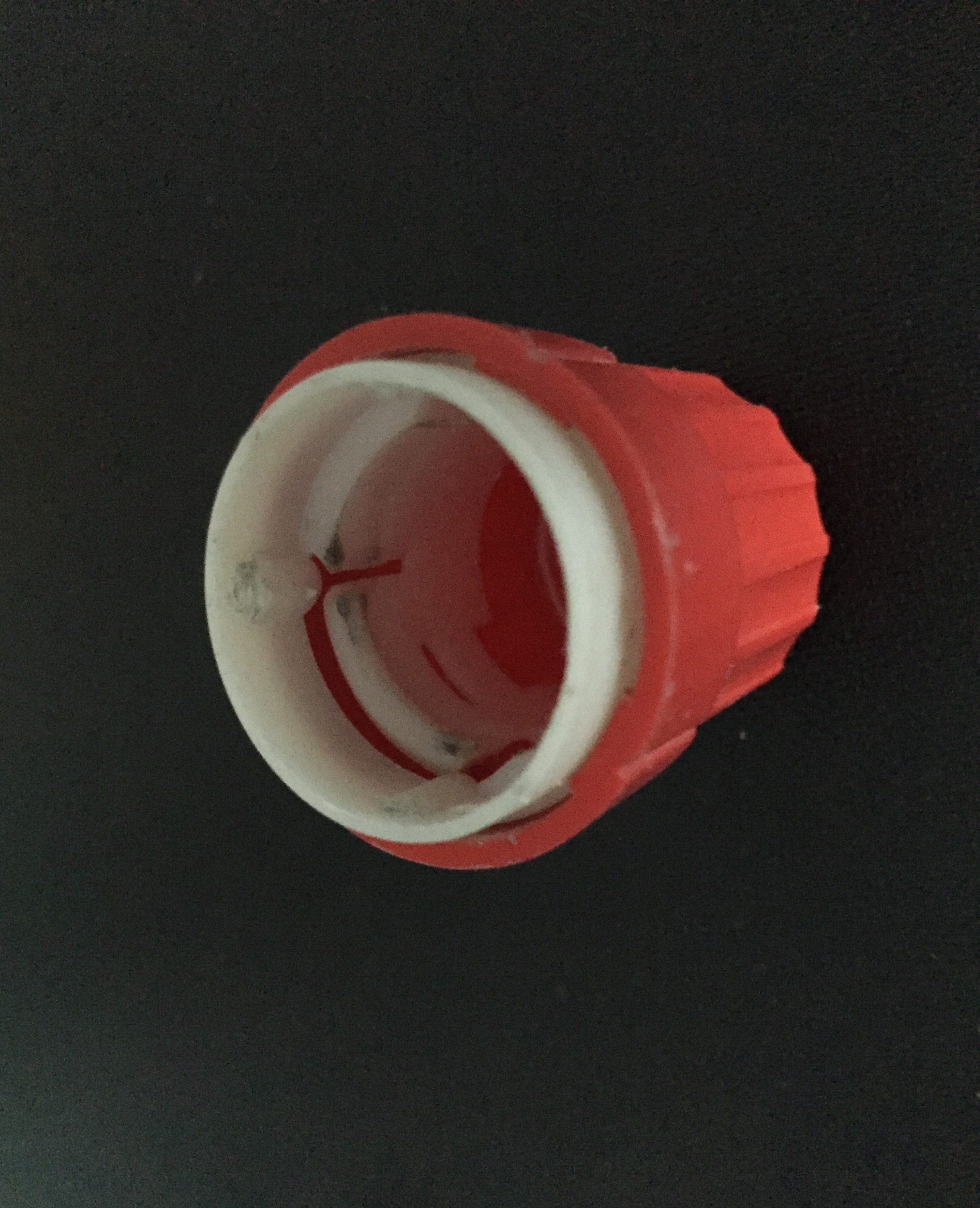 Колпачок на клапан данфосс. Колпачок защитный красный для клапанов термостатических. Колпачок терморегулятора батареи danfoss. Колпачки danfoss. Колпачки danfoss.